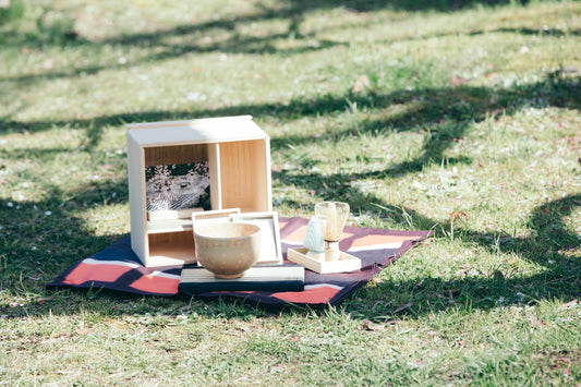 旅する茶室でお抹茶時間を公園にて - 5分で完結する体験型ストレスケアMatcha Meditation～美心LAB公式サイト